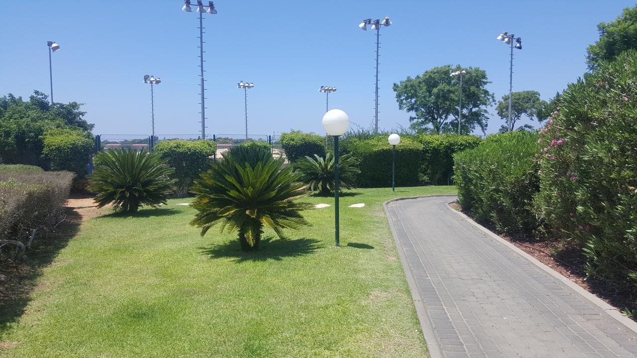 Neot Golf Caesarea Garden Apartment Екстер'єр фото